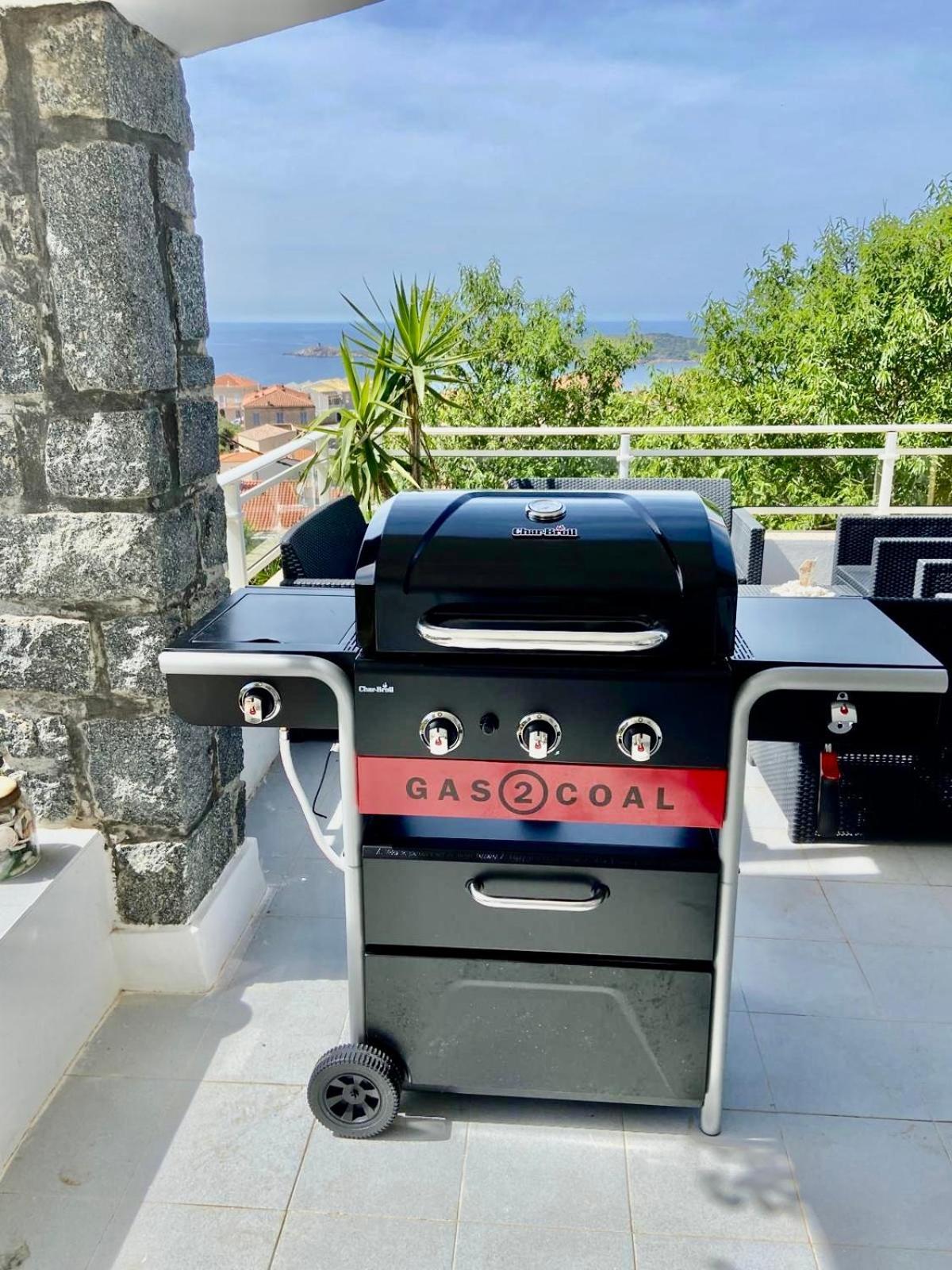 Villa Montalbo Vue Mer De 2 A 10 Personnes Cargèse Kültér fotó